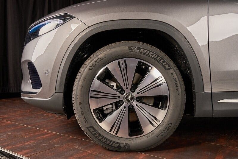 Gebraucht Mercedes EQA350 214 kW (292 PS) 2024 SUV