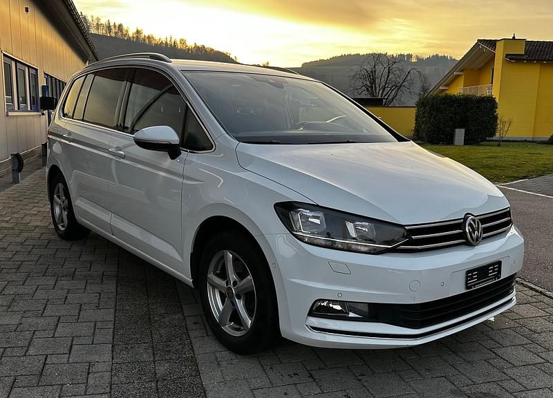 Gebraucht 2016 VW Touran Highline Van / Kleinbus | CHF 9’800 (Guter Preis) - Bild 1/4