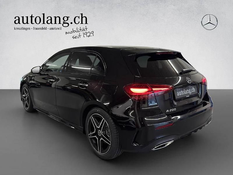 Neu Mercedes A200 AMG line 177 PS (130 kW) 2025 Schwarz Limousine