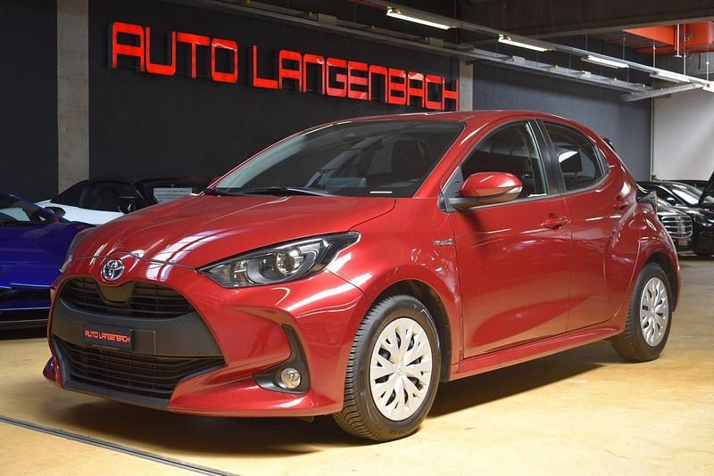 Gebraucht 2021 Toyota Yaris Hybrid Comfort Kleinwagen | CHF 10’999 - Bild 1/4