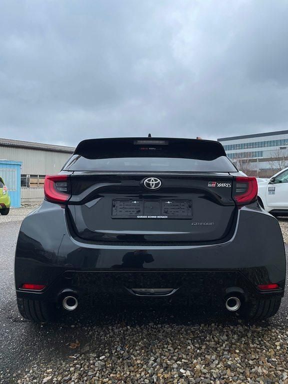 Gebraucht Toyota Yaris Sport 261 PS (191 kW) 2024 Limousine