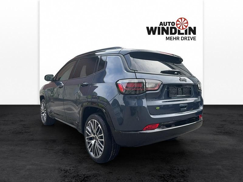 Gebraucht Jeep Compass Summit 130 PS (95 kW) 2024 SUV