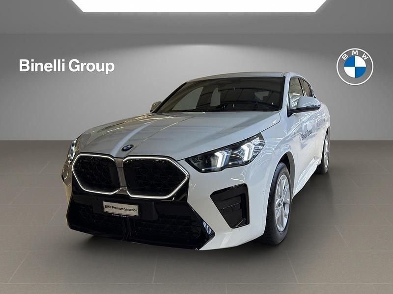 Weiss Gebraucht 2024 BMW X2 M Sport SUV | CHF 41’900 (Superpreis) - Bild 1/4