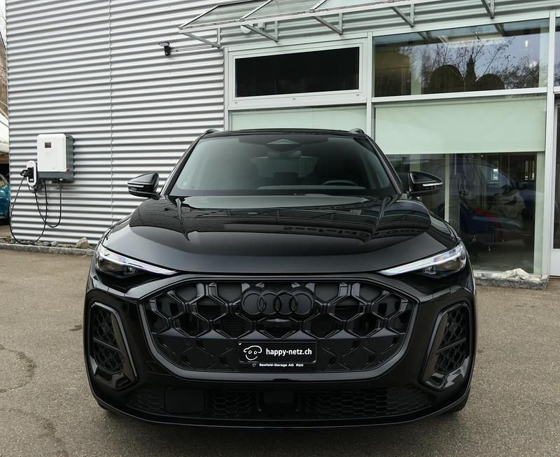 Gebraucht Audi SQ5 Ambiente 367 PS (269 kW) 2025 Schwarz SUV