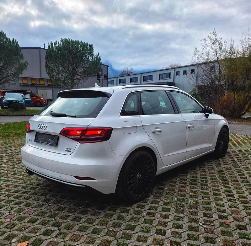 Gebraucht Audi A3 190 PS (139 kW) 2019 Limousine