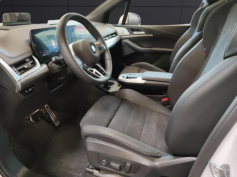 Gebraucht BMW 218 Active Tourer Comfort Edition 150 PS (110 kW) 2025 Weiss Van / Kleinbus