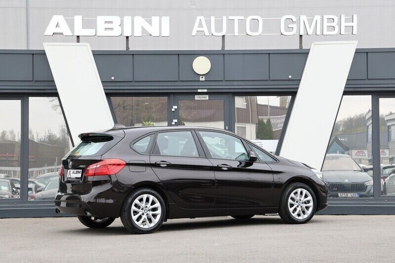 Gebraucht BMW 220 Active Tourer Advantage 192 PS (141 kW) 2016 Van / Kleinbus
