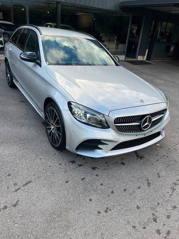 Gebraucht Mercedes C200 AMG line 184 PS (135 kW) 2019 Kombi