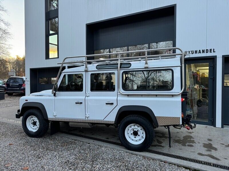Gebraucht Land Rover Defender 122 PS (89 kW) 2011 SUV