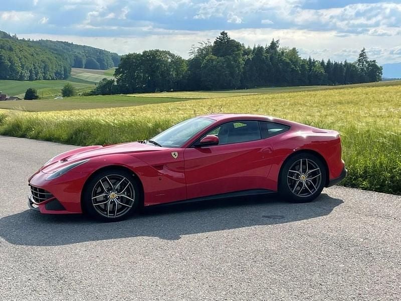 Gebraucht Ferrari F12 736 PS (541 kW) 2015 Coupé