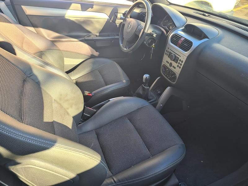 Gebraucht Opel Tigra Enjoy 125 PS (91 kW) 2006 Cabrio