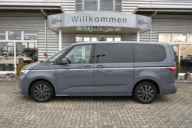 Gebraucht VW Multivan Style 150 PS (110 kW) 2024 Van