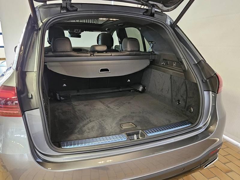 Gebraucht Mercedes GLE300 AMG line 269 PS (197 kW) 2025 Grau SUV