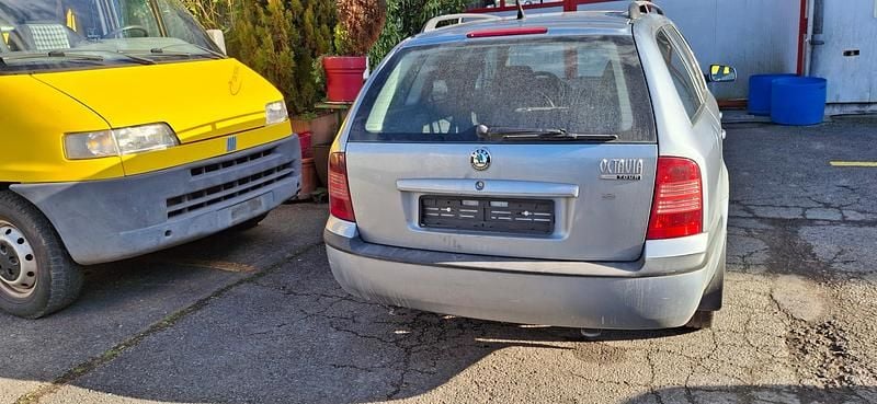 Gebraucht Skoda Octavia Tour 101 PS (74 kW) 2005