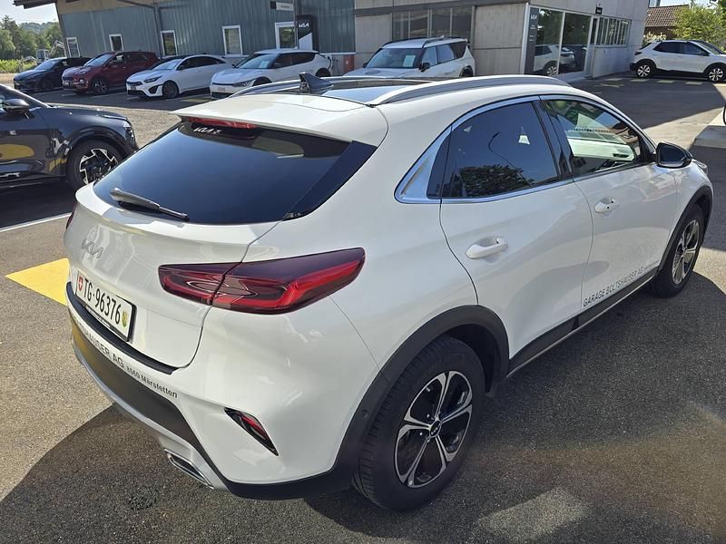 Gebraucht Kia XCeed Style 141 PS (103 kW) 2022 Weiss SUV