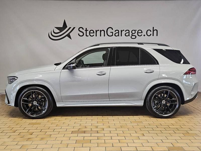 Neu Mercedes GLE300 AMG line 269 PS (197 kW) 2025 Grau SUV