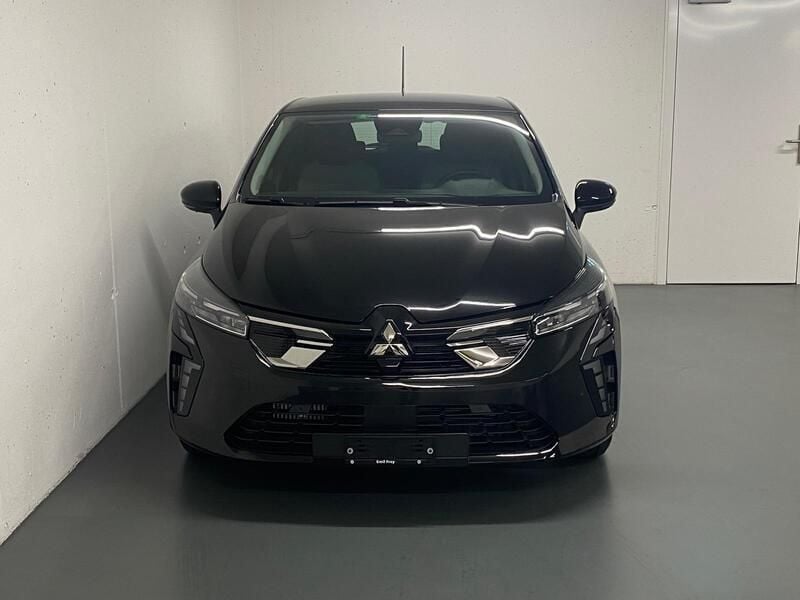 Gebraucht Mitsubishi Colt Invite 91 PS (66 kW) 2024 Schwarz Limousine