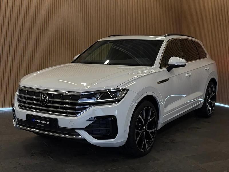 Weiss Gebraucht 2025 VW Touareg R-line SUV | CHF 70’840 (Superpreis) - Bild 1/4
