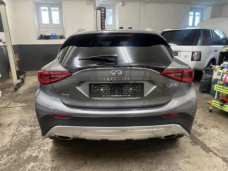Gebraucht Infiniti QX30 Premium 170 PS (125 kW) 2017