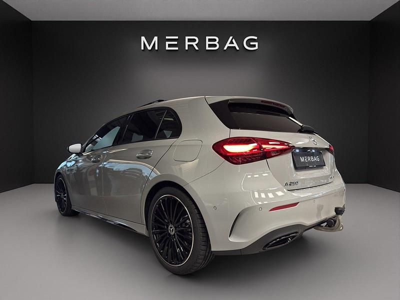 Neu Mercedes A250 AMG line 224 PS (164 kW) 2025 Grau Limousine