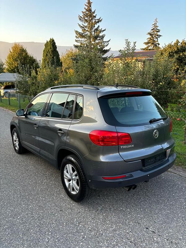 Gebraucht VW Tiguan Trendline 122 PS (89 kW) 2012 SUV