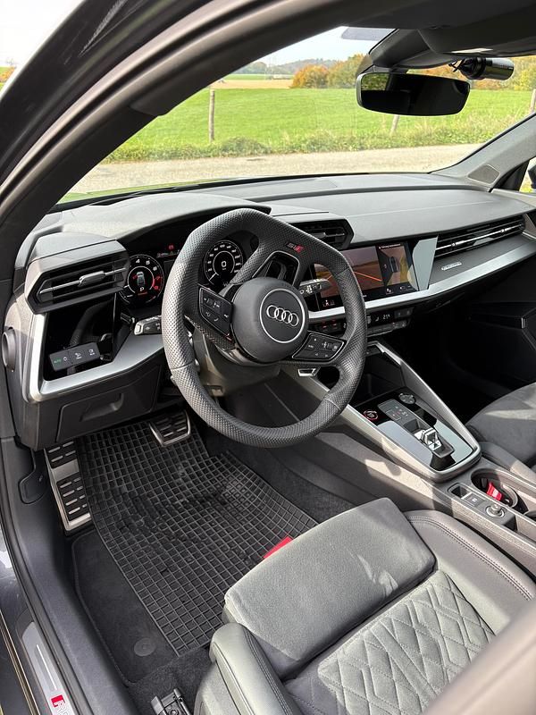 Gebraucht Audi RS3 Sportback 400 PS (294 kW) 2024 Kleinwagen