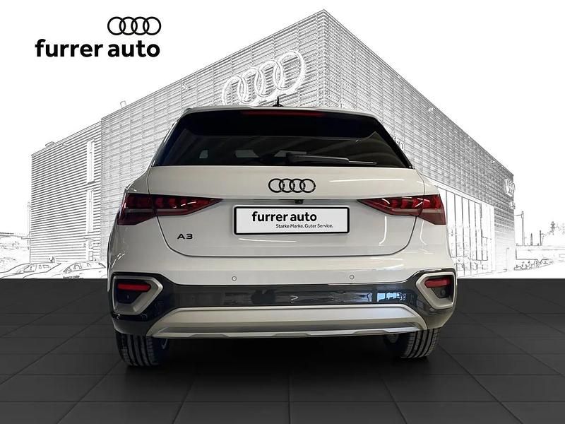 Gebraucht Audi A3 e-tron Attraction 150 PS (110 kW) 2025 Weiss Kleinwagen