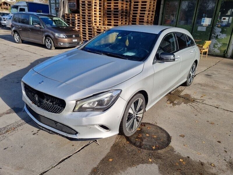 Gebraucht Mercedes CLA200 Shooting Brake 136 PS (100 kW) 2017 Kombi