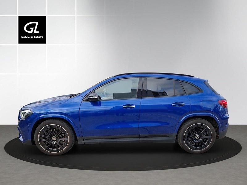 Gebraucht Mercedes GLA220 190 PS (139 kW) 2024 Blau SUV