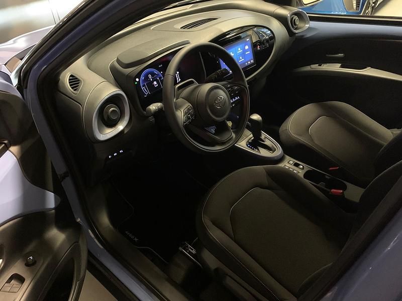 Neu Toyota Aygo X Trend 116 PS (85 kW) 2025 Violett SUV
