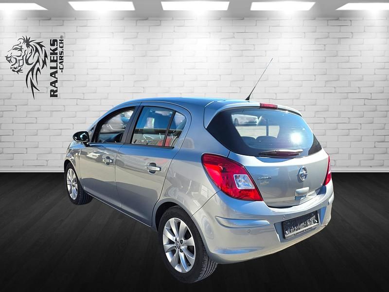 Gebraucht Opel Corsa Color Edition 100 PS (73 kW) 2012 Kleinwagen