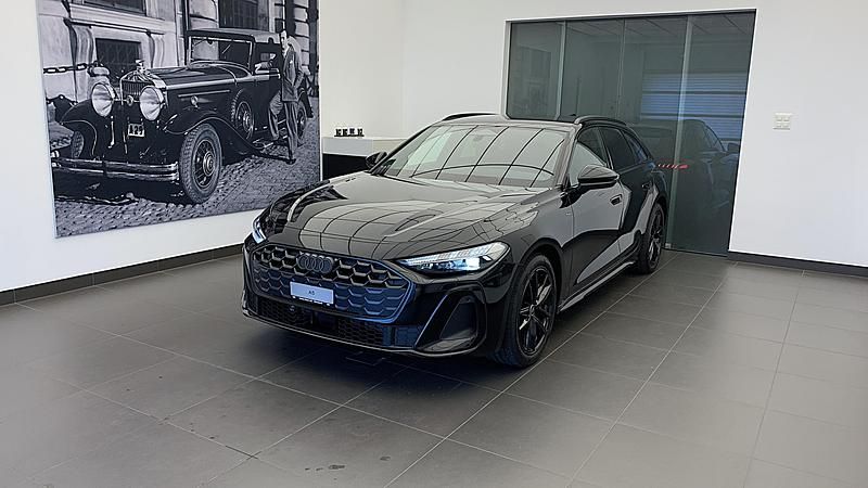 Schwarz Neu 2025 Audi A5 Attraction Coupé | CHF 65’900 - Bild 1/4