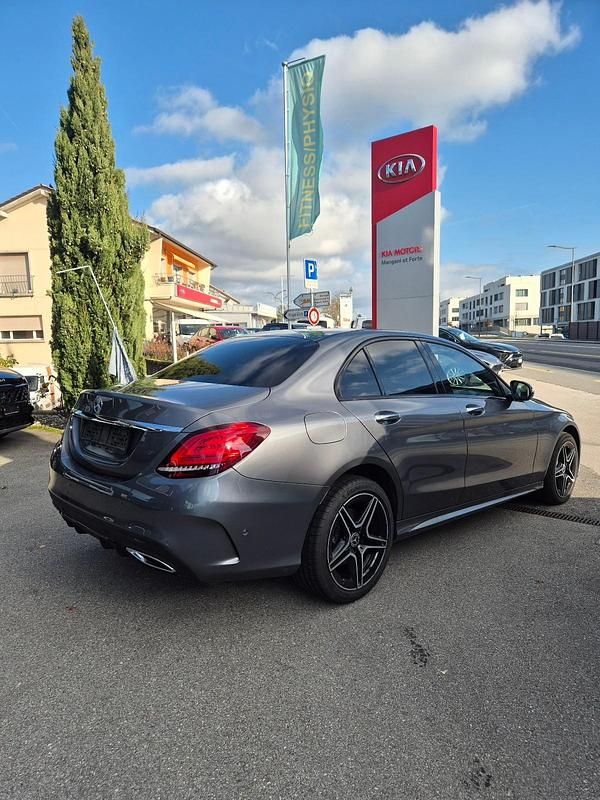 Gebraucht Mercedes C220 AMG line 194 PS (142 kW) 2019