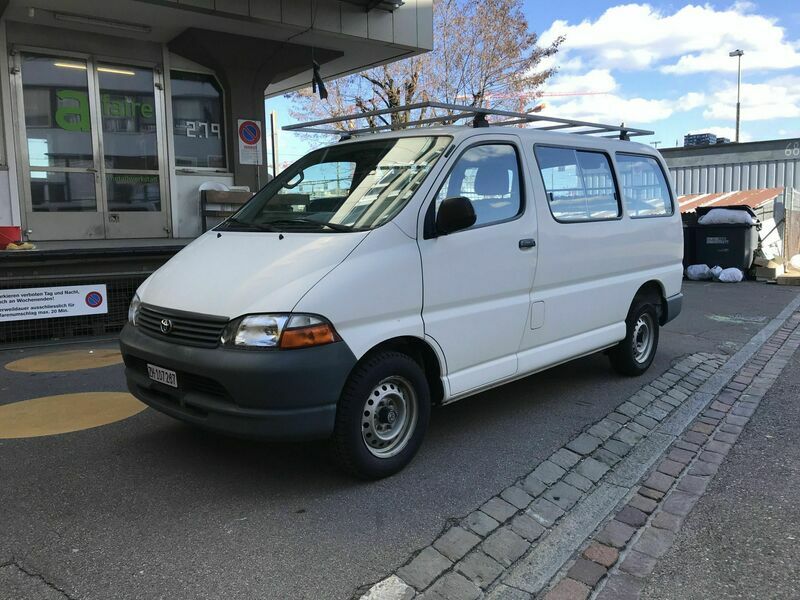 Verkauft Toyota HiAce in gutem Zustand., gebraucht 2005, 65.000 km in Zürich