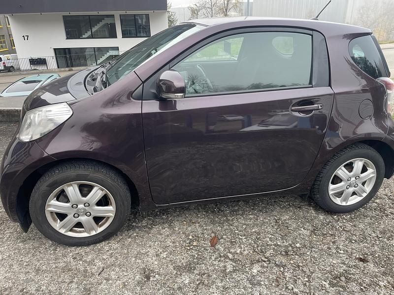 Gebraucht Toyota iQ 68 PS (50 kW) 2009 Kleinwagen