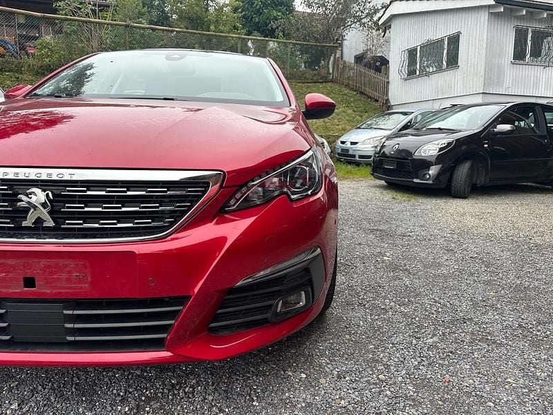 Gebraucht Peugeot 308 Allure 130 PS (95 kW) 2019