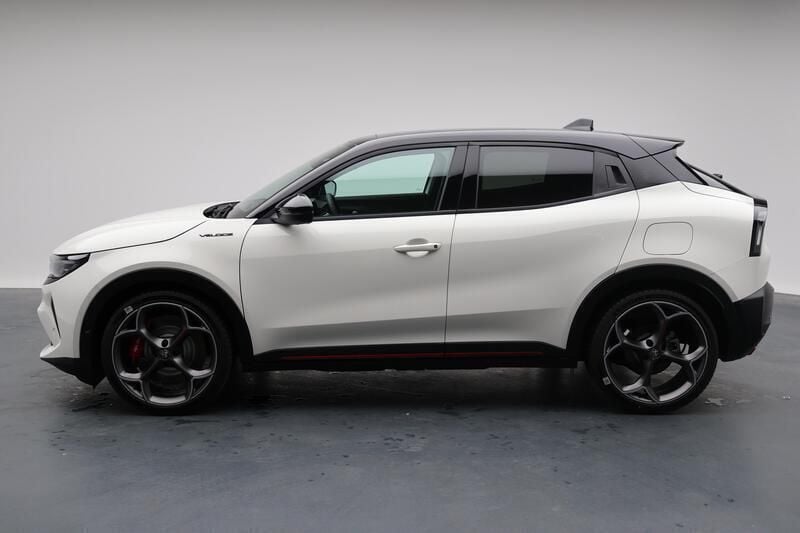 Gebraucht Alfa Romeo Junior Veloce 206 kW (281 PS) 2025 Weiss SUV