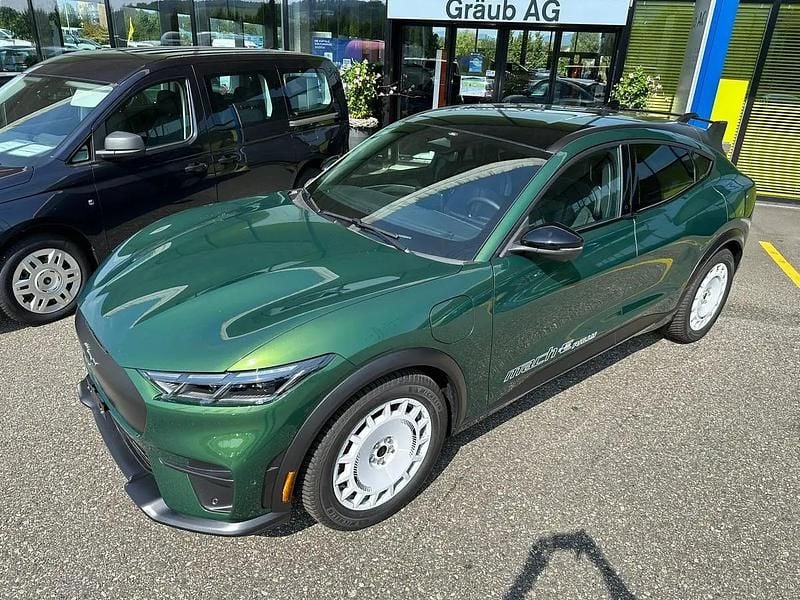 Neu Ford Mustang Mach-E GT 358 kW (487 PS) 2025 Grün SUV