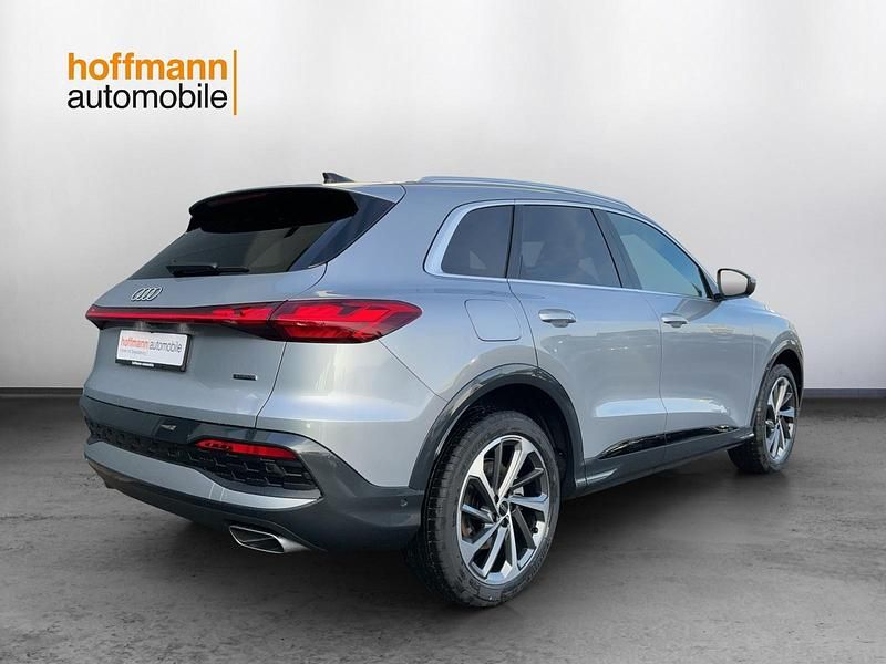 Neu Audi Q5 Ambiente 204 PS (150 kW) 2026 Silber SUV