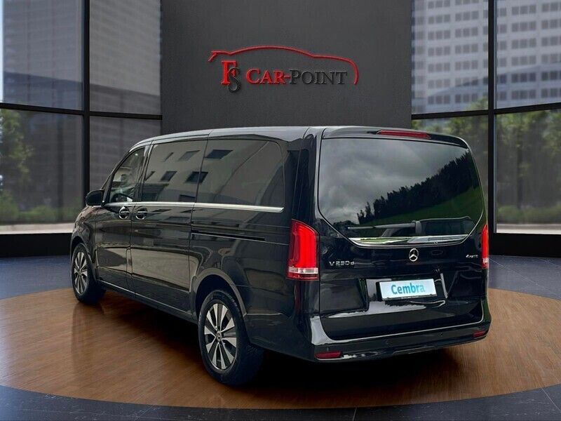 Gebraucht Mercedes V250 Avantgarde 190 PS (139 kW) 2023 Schwarz Van / Kleinbus