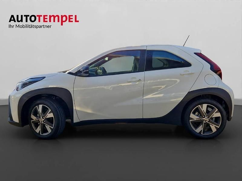 Neu Toyota Aygo X Comfort 116 PS (85 kW) 2026 Weiss SUV