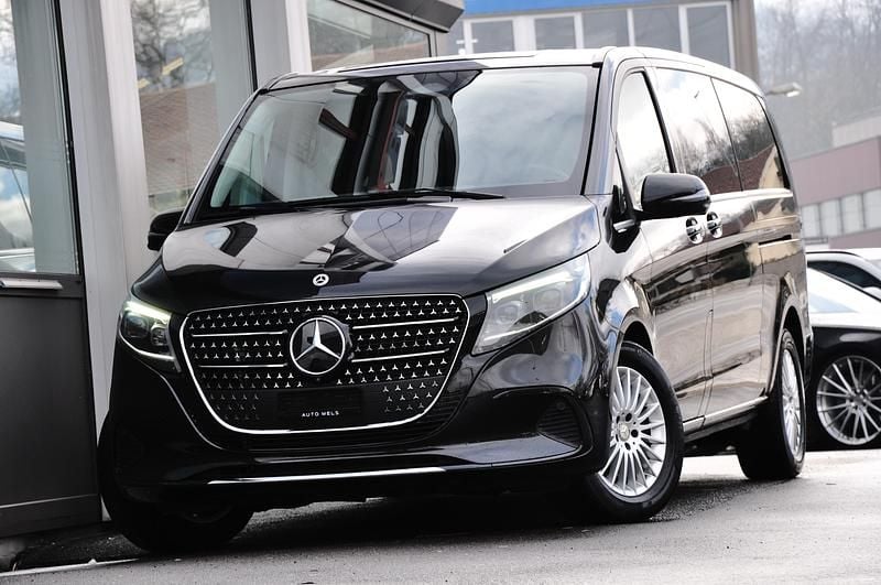 Gebraucht Mercedes V300 Avantgarde 239 PS (175 kW) 2024 Van / Kleinbus
