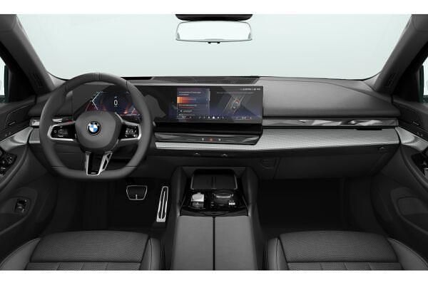 Gebraucht BMW 520 M Sport 208 PS (152 kW) 2025 Kombi