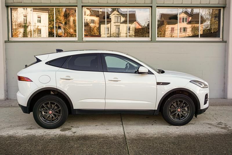 Gebraucht 2021 Jaguar E-Pace SUV | CHF 21’847 (Superpreis) - Bild 1/4