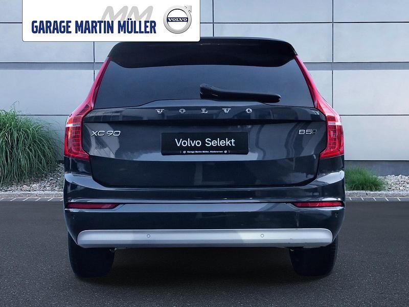 Gebraucht Volvo XC90 Momentum 249 PS (183 kW) 2021 Grau SUV