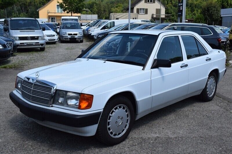 Gebraucht Mercedes 190 122 PS (89 kW) 1989 Limousine