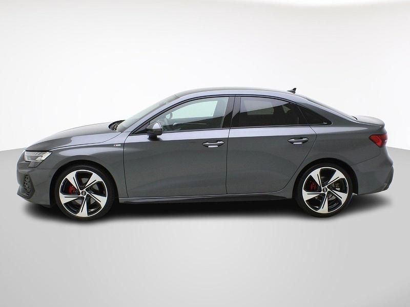 Gebraucht Audi A3 S-Line 150 PS (110 kW) 2025 Grau Limousine