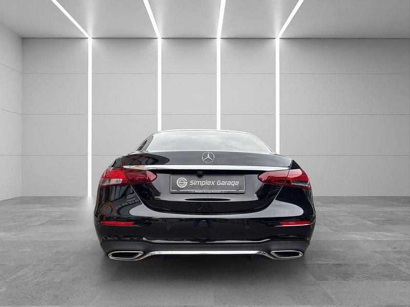 Gebraucht Mercedes E220 AMG line 194 PS (142 kW) 2021 Limousine