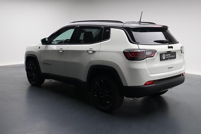 Neu Jeep Compass North 130 PS (95 kW) 2025 Weiss SUV
