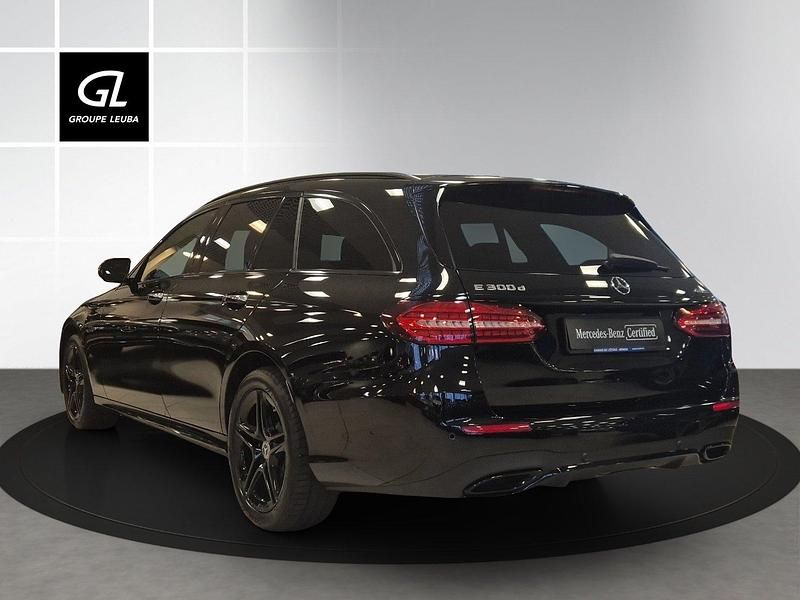 Gebraucht Mercedes E300 194 PS (142 kW) 2024 Schwarz Kombi
